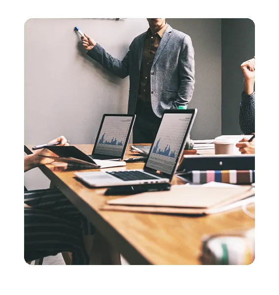 Durante as reuniões de alinhamento verificamos o que precisa ser melhorado para atingir todo o potencial que nossos serviços podem entregar